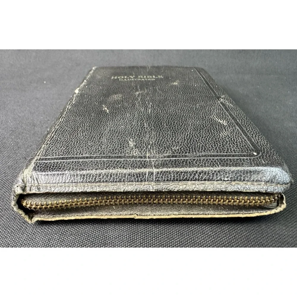 Vintage Holy Bible Black Cover With Zipper 4 1/2